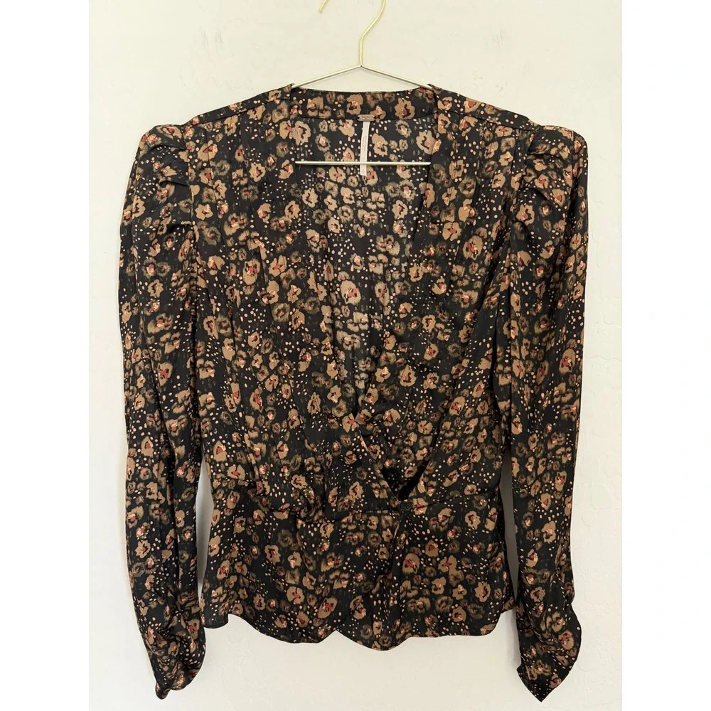 Free People Floral Surplice Peplum Victorian Blouse V-Neck Puff Sleeve Sz Small